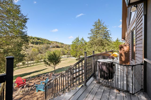 2846 Fuller Hollow Rd, Cornersville, TN 37047