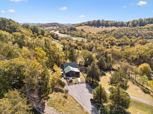 2846 Fuller Hollow Rd, Cornersville, TN 37047
