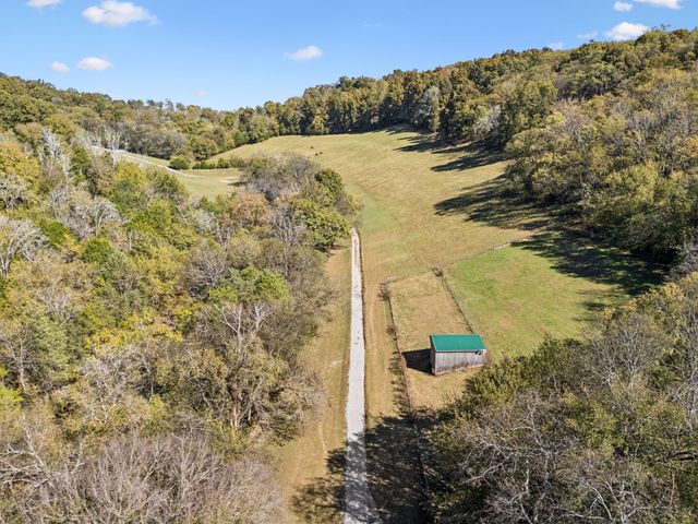2846 Fuller Hollow Rd, Cornersville, TN 37047