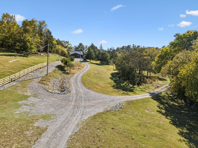 2846 Fuller Hollow Rd, Cornersville, TN 37047
