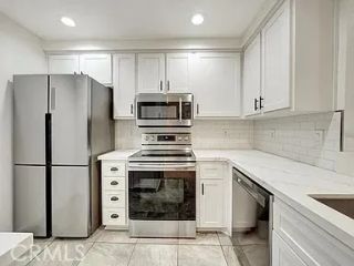 3867 Thorncroft, Inglewood, CA 90305