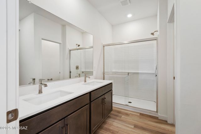 21905 E Pebbles Avenue, Red Rock, AZ 85145