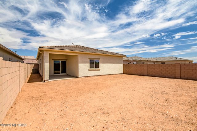 21905 E Pebbles Avenue, Red Rock, AZ 85145