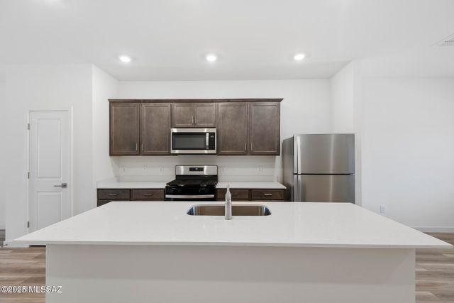 21905 E Pebbles Avenue, Red Rock, AZ 85145