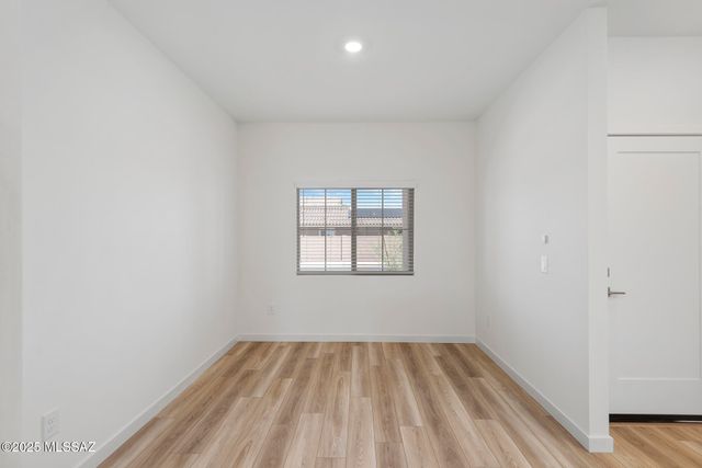 21905 E Pebbles Avenue, Red Rock, AZ 85145