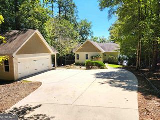 1570 Pointe Royal Road, Greensboro, GA 30642