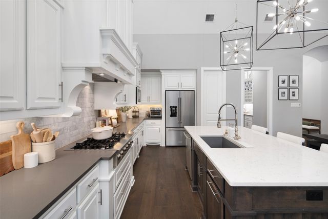 6130 Stockwell Drive, Frisco, TX 75034