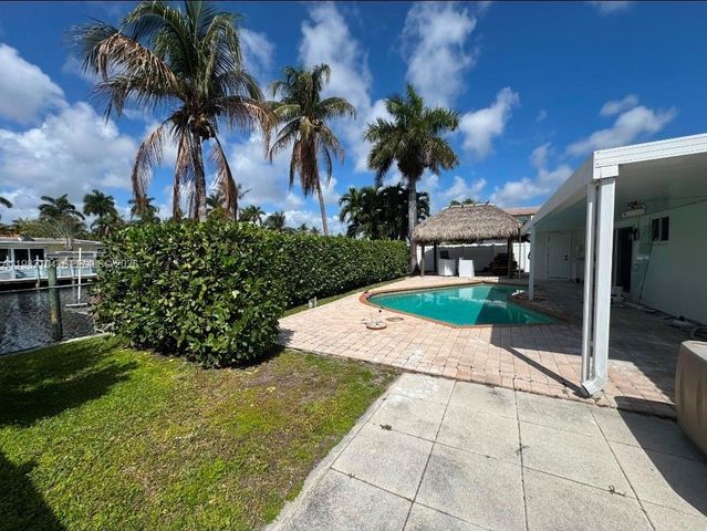 631 SE 5th Ter, Pompano Beach, FL 33060