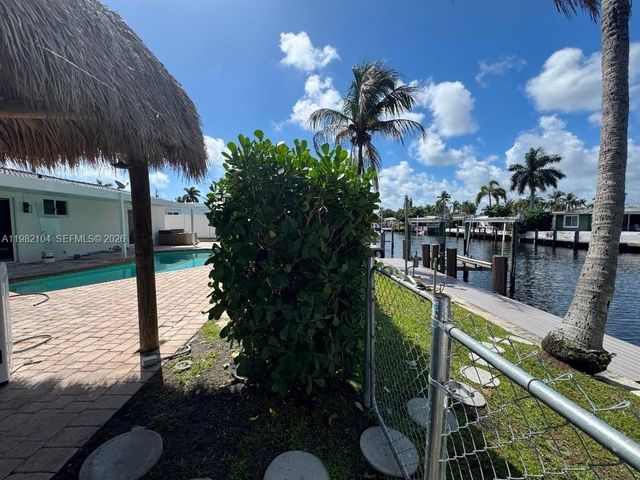 631 SE 5th Ter, Pompano Beach, FL 33060