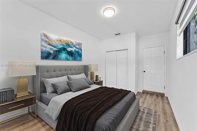 3040 NW 96th St, Miami, FL 33147