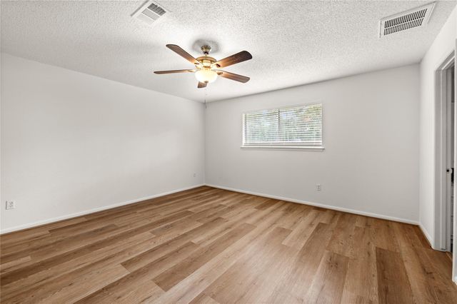 2019 Thousand Pines Drive, Kingwood, TX 77339