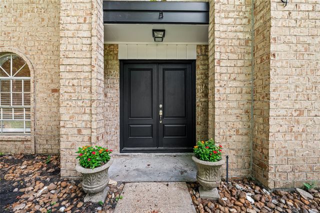 2019 Thousand Pines Drive, Kingwood, TX 77339