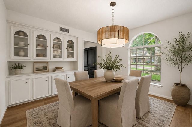 2019 Thousand Pines Drive, Kingwood, TX 77339