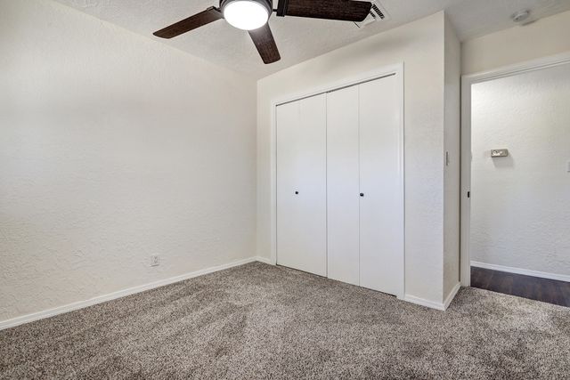 565 Lisbon Avenue SE, Rio Rancho, NM 87124