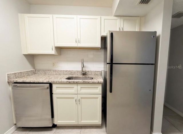3244 S SEMORAN BOULEVARD 24, Orlando, FL 32822
