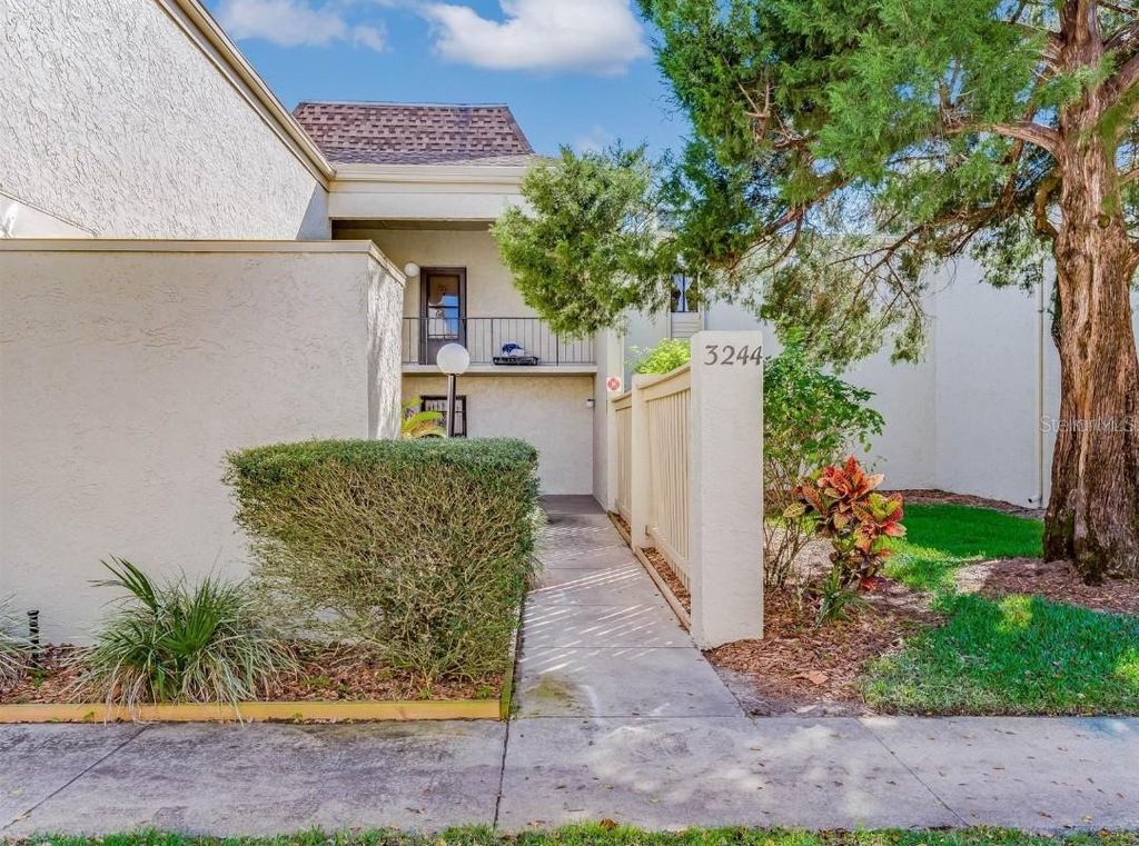 3244 S SEMORAN BOULEVARD 24, Orlando, FL 32822