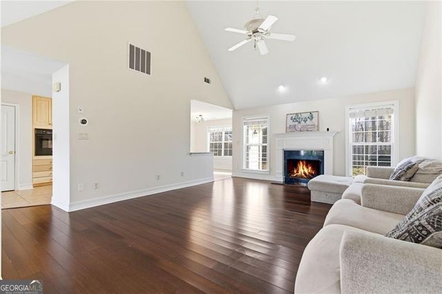 206 Gainsborough Way, Lawrenceville, GA 30044