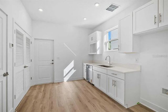 1541 W LA SALLE STREET, Tampa, FL 33607