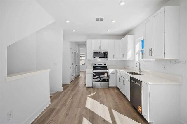 1541 W LA SALLE STREET, Tampa, FL 33607