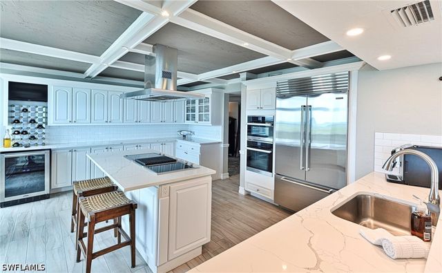 26131 Hickory BLVD 1N, Bonita Springs, FL 34134