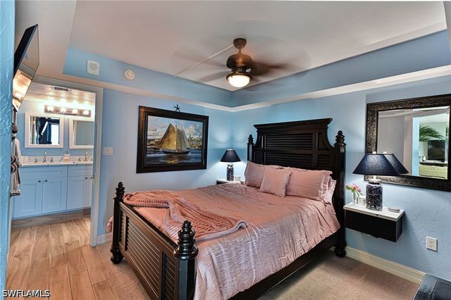 26131 Hickory BLVD 1N, Bonita Springs, FL 34134