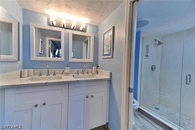 26131 Hickory BLVD 1N, Bonita Springs, FL 34134