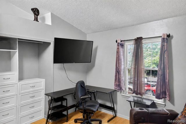 1930 W Williams Circle, Westland, MI 48186