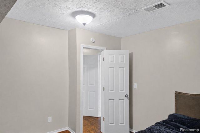 1930 W Williams Circle, Westland, MI 48186