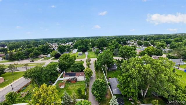 1930 W Williams Circle, Westland, MI 48186