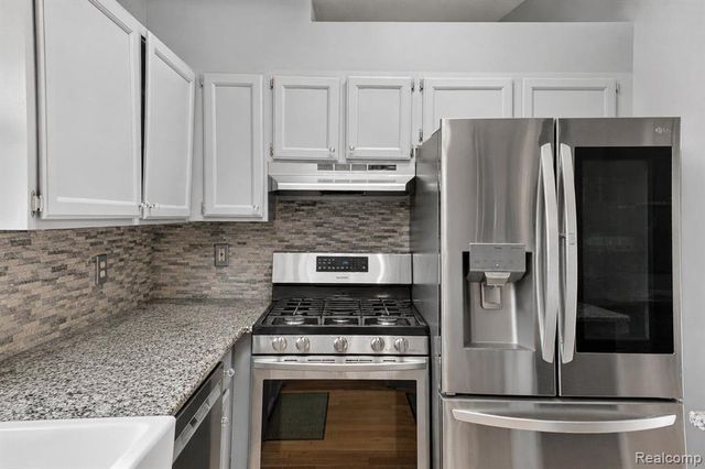 1930 W Williams Circle, Westland, MI 48186