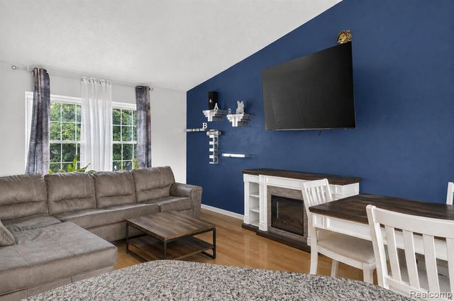 1930 W Williams Circle, Westland, MI 48186