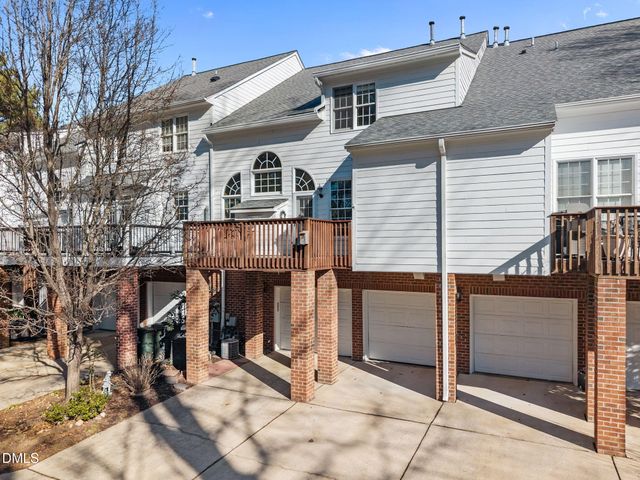 225 Kenmont Drive, Holly Springs, NC 27540
