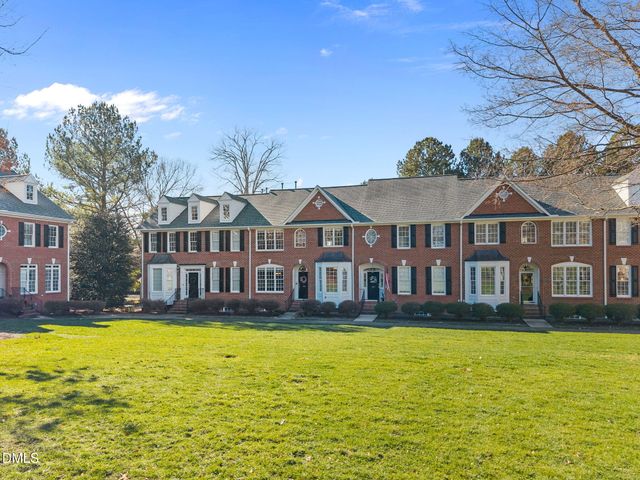 225 Kenmont Drive, Holly Springs, NC 27540