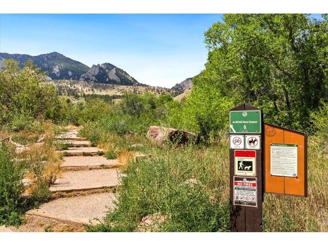 890 Toedtli Dr, Boulder, CO 80305