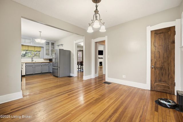 1206 Larue Ave, Louisville, KY 40213