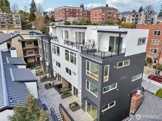 517 Howe Street #B, Seattle, WA 98109