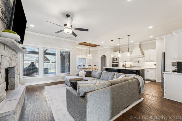 2920 E Portland Place, Broken Arrow, OK 74014