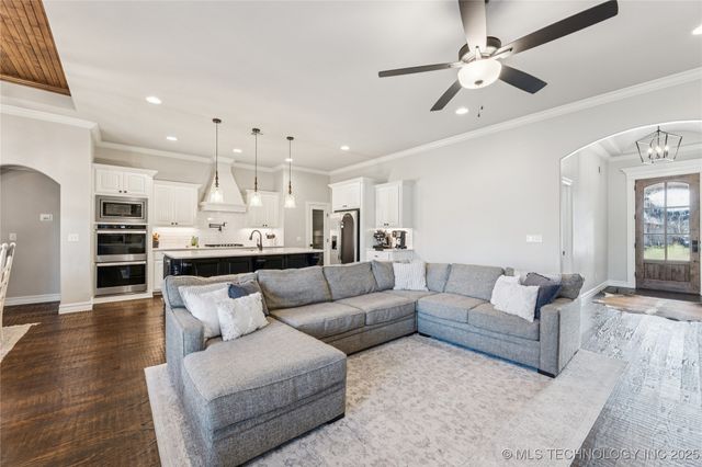 2920 E Portland Place, Broken Arrow, OK 74014