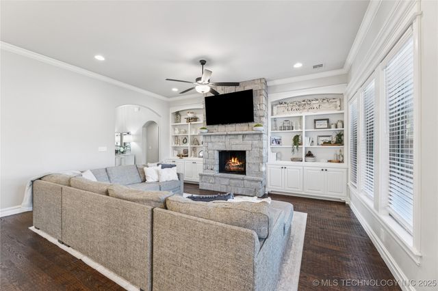 2920 E Portland Place, Broken Arrow, OK 74014