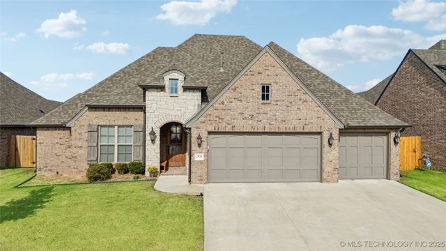 2920 E Portland Place, Broken Arrow, OK 74014