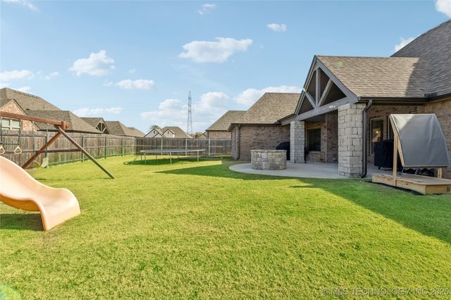 2920 E Portland Place, Broken Arrow, OK 74014