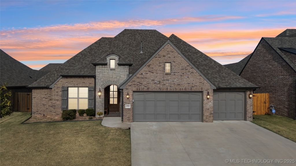 2920 E Portland Place, Broken Arrow, OK 74014