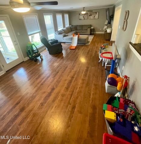 403 Lindberg Avenue, Natchez, MS 39120