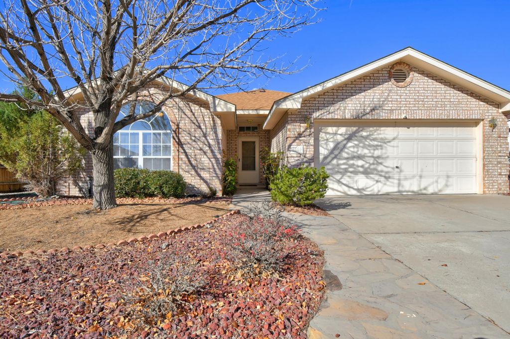 3601 Sierra Rica Drive NW, Albuquerque, NM 87120