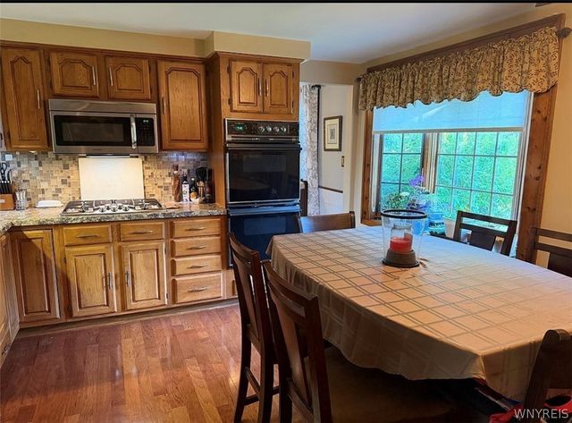 52 Wyndmoor Court, Cheektowaga, NY 14043
