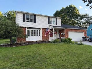 52 Wyndmoor Court, Cheektowaga, NY 14043