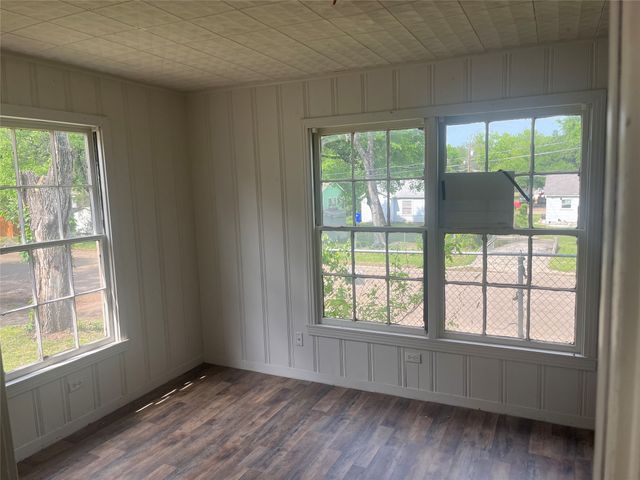1802 N 11th Street, Waco, TX 76707