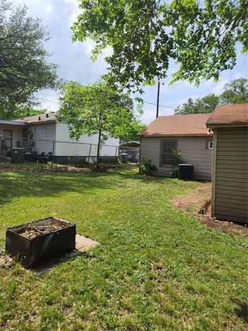 1802 N 11th Street, Waco, TX 76707