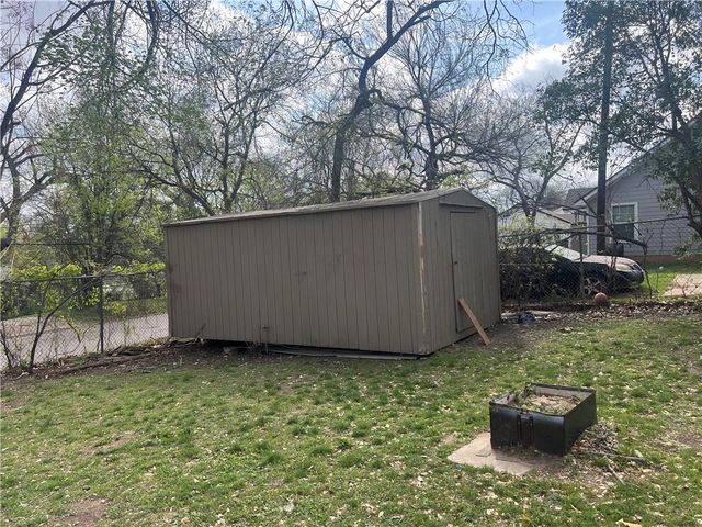 1802 N 11th Street, Waco, TX 76707
