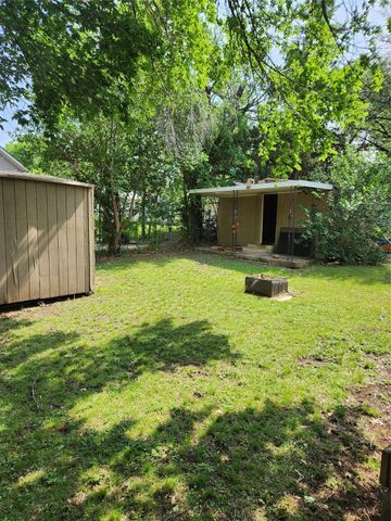 1802 N 11th Street, Waco, TX 76707
